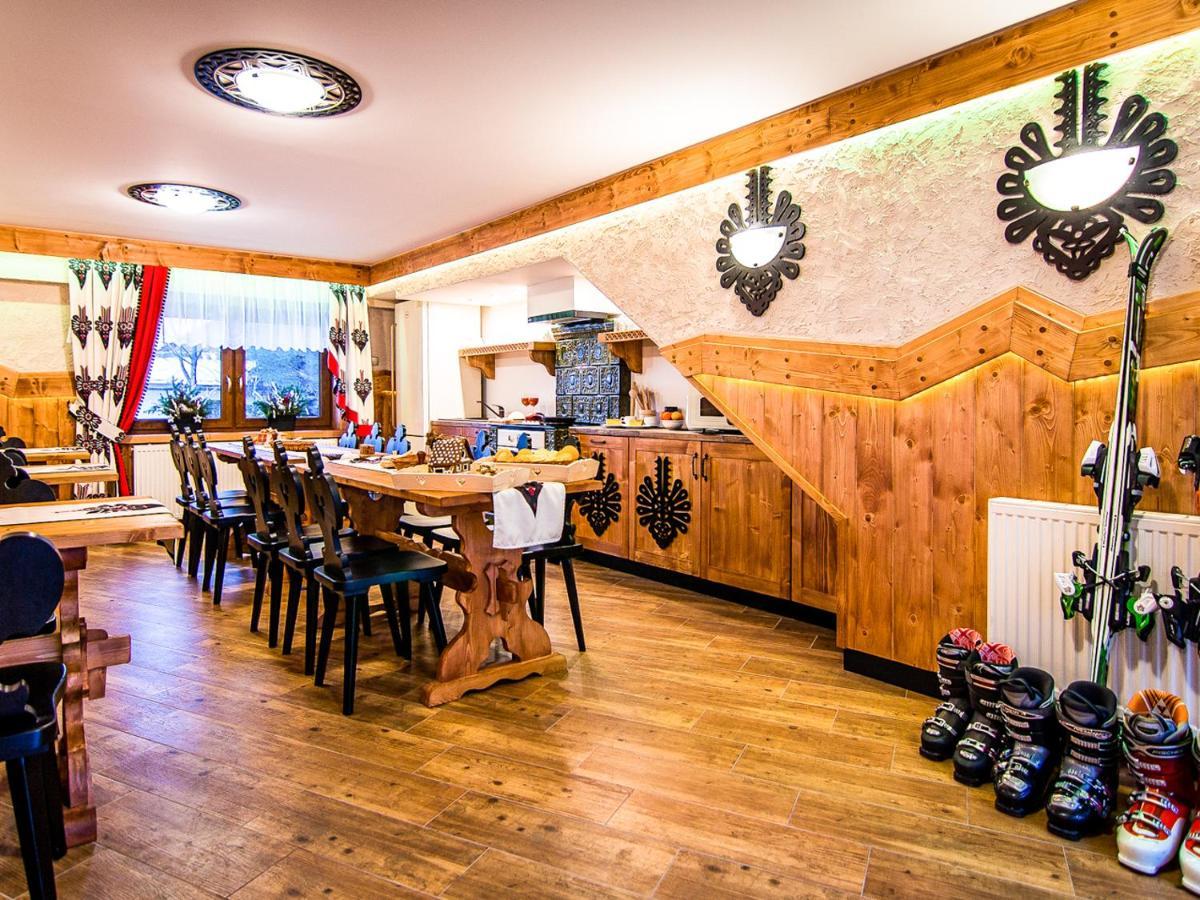 Gosciniec Stopkow Okolice Goracy Potok Termy Szaflary Zakopane-Agroturystyka Білий Дунаєць Екстер'єр фото
